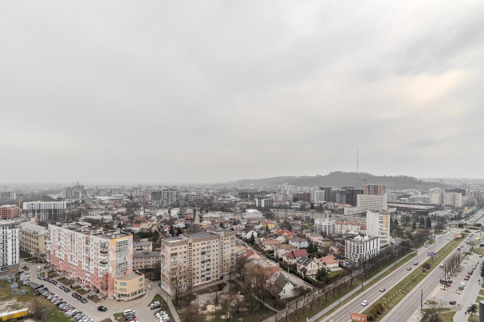 77 Views Apartments By Inshi Lviv Exteriör bild