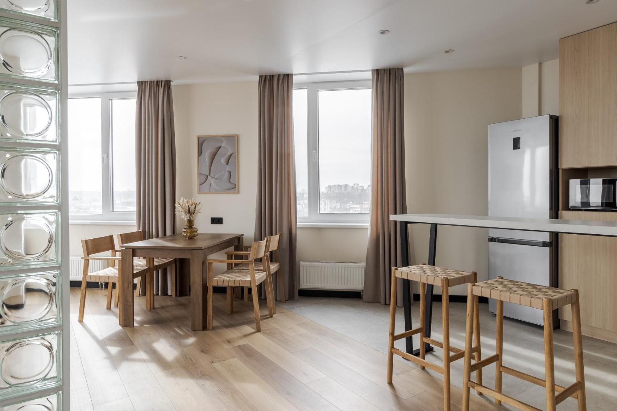 77 Views Apartments By Inshi Lviv Exteriör bild