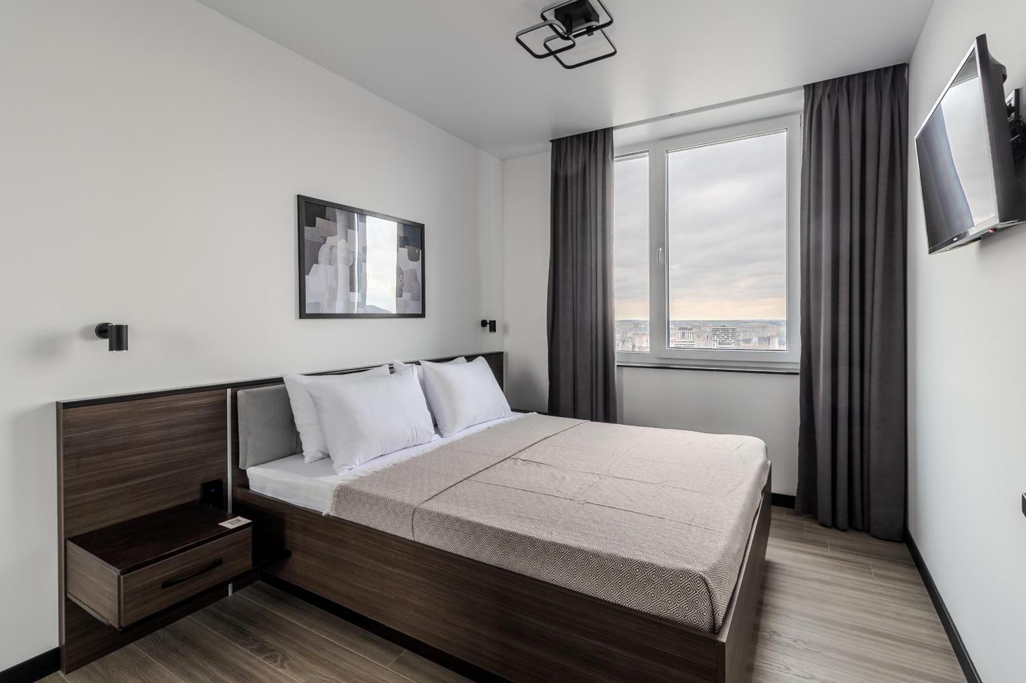 77 Views Apartments By Inshi Lviv Exteriör bild
