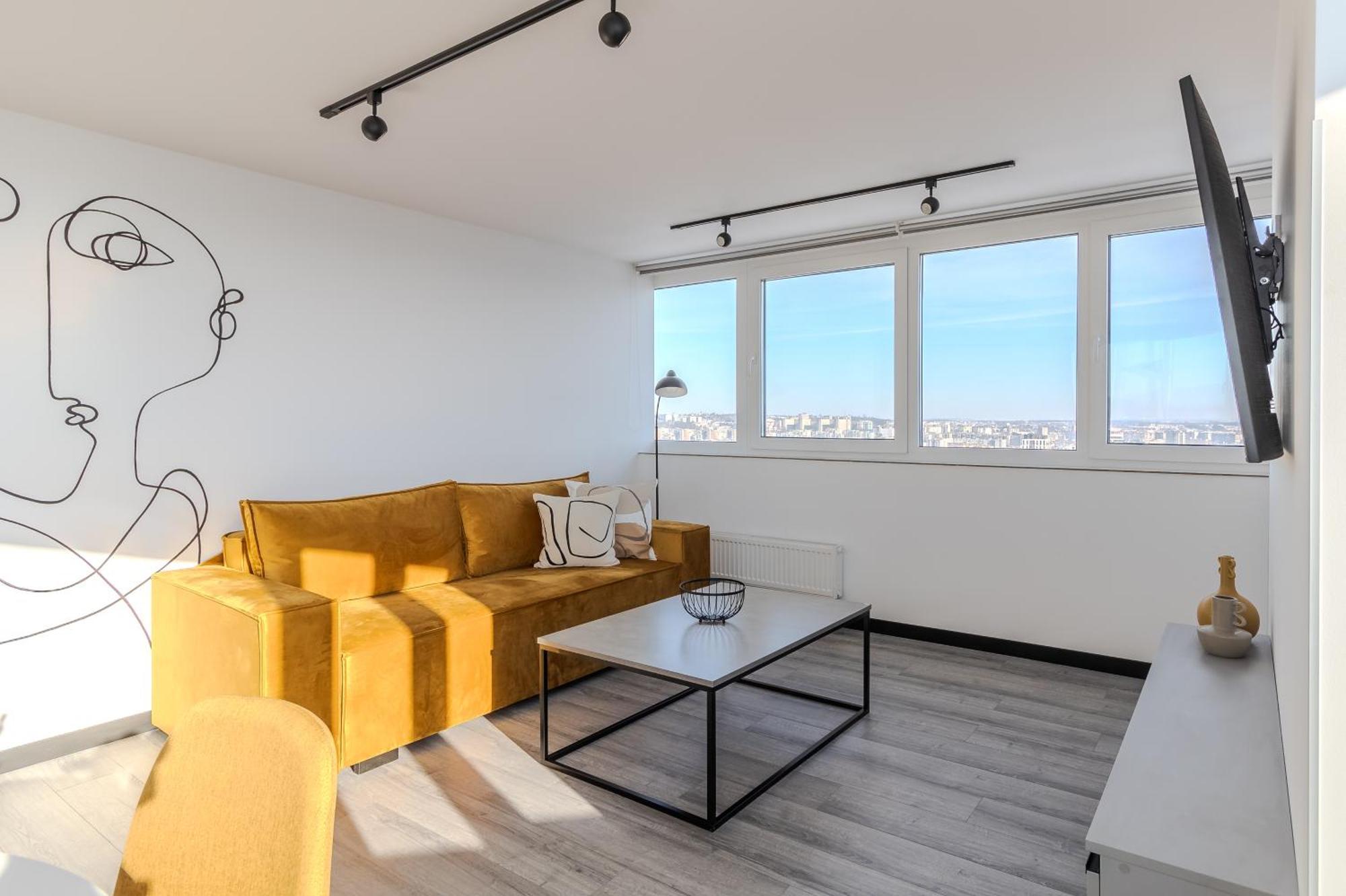 77 Views Apartments By Inshi Lviv Exteriör bild