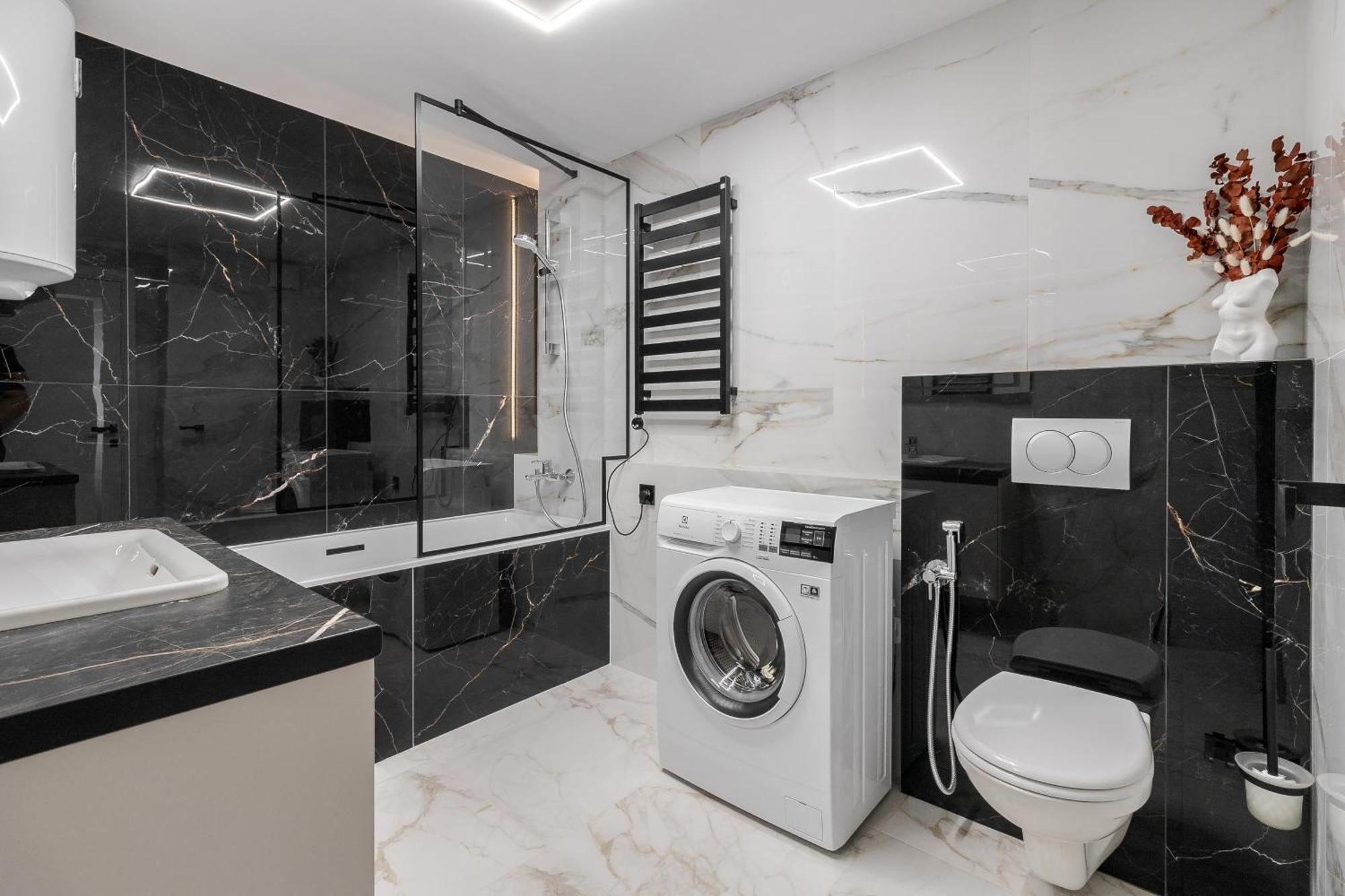 77 Views Apartments By Inshi Lviv Exteriör bild